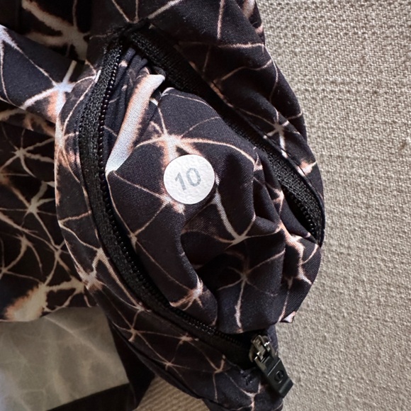 LULULEMON | Tracker Short III *4-way Stretch in Star Crushed Multi/Black - Picture 10 of 13